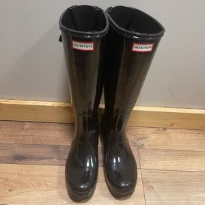 Hunter tall boots black size 9